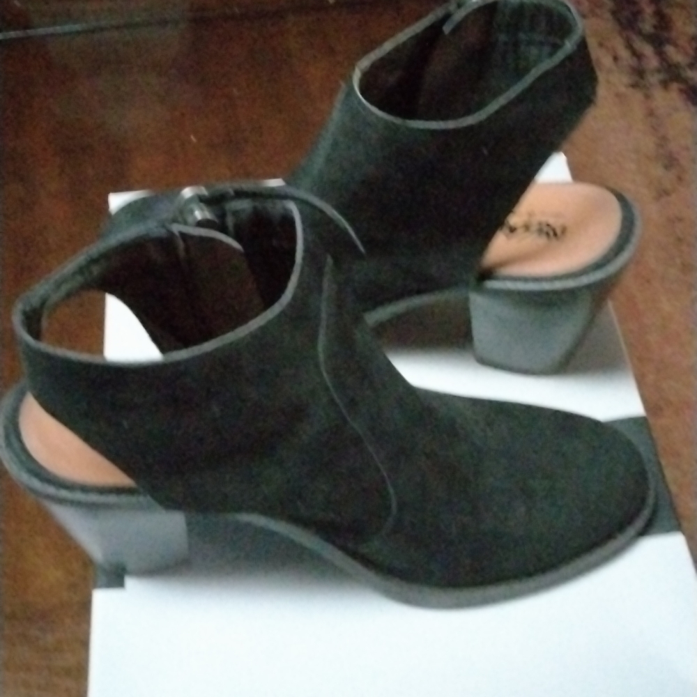 Massimo Boots 8 1/2 Open Heel